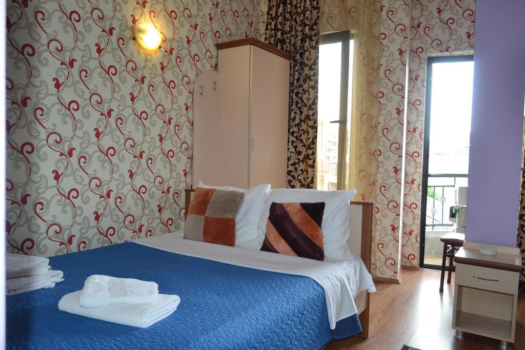 Hotel Elite House Batumi Ngoại thất bức ảnh